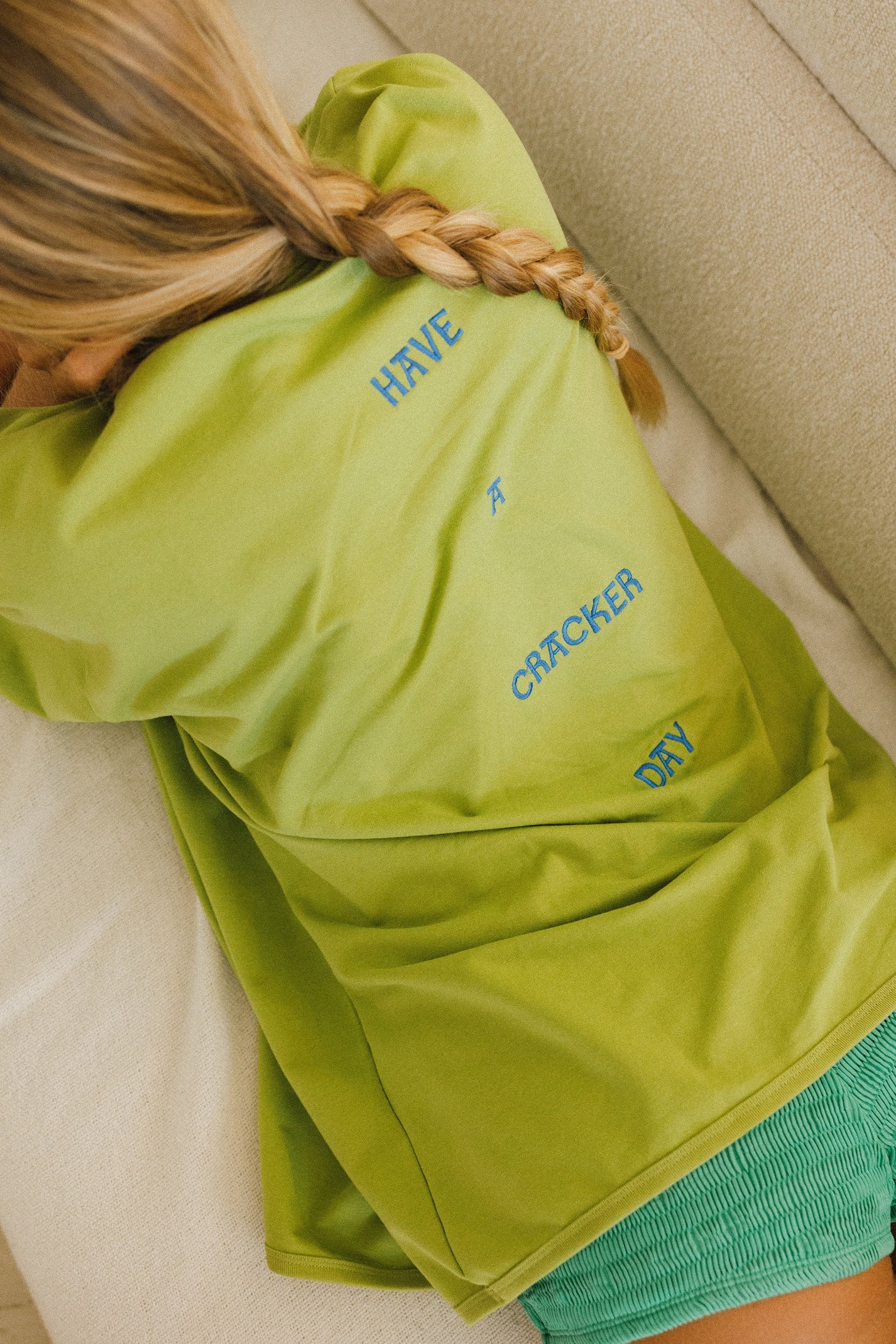 CRACKER DAY CLUB Sunburst Box Tee | Wasabi