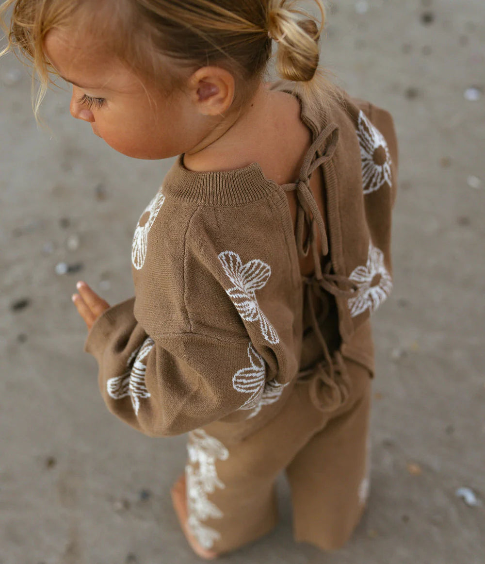 BELLE & SUN Tie-up Top | Cocoa Flower