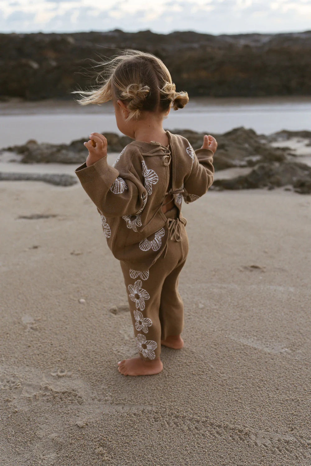 BELLE & SUN Tie-up Top | Cocoa Flower