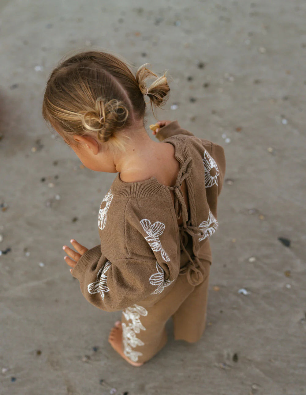 BELLE & SUN Tie-up Top | Cocoa Flower